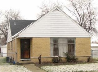 823 S 14th Ave, Maywood, IL 60153