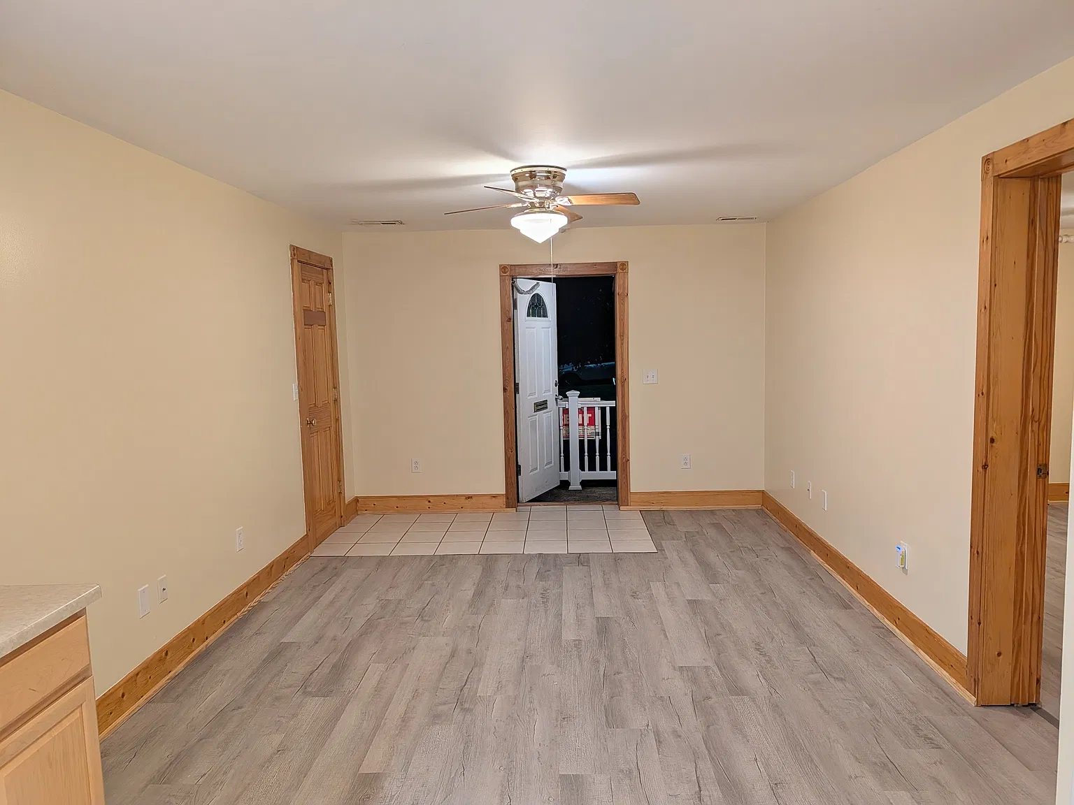 1411 W G St — Photo 2