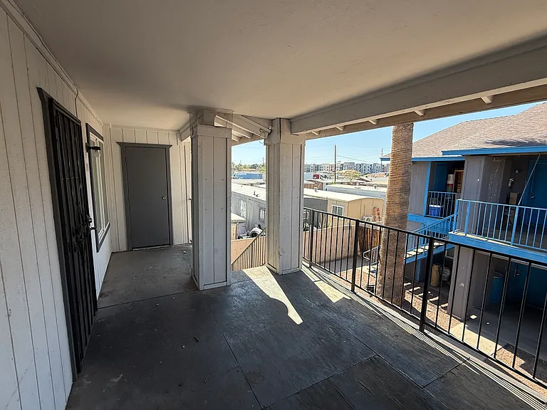 6617 W Ocotillo Rd #202 — Photo 17