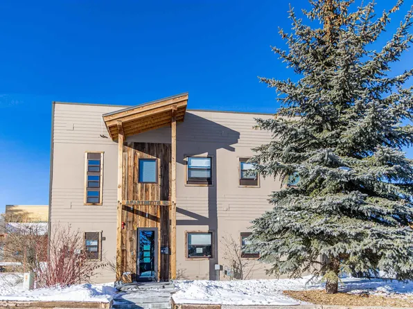 121 Honeysuckle St, Bellevue, ID 83313