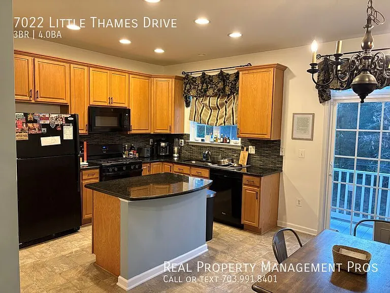 7022 Little Thames Dr — Photo 9