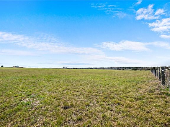 2nd image of 2523 Roitsch Rd