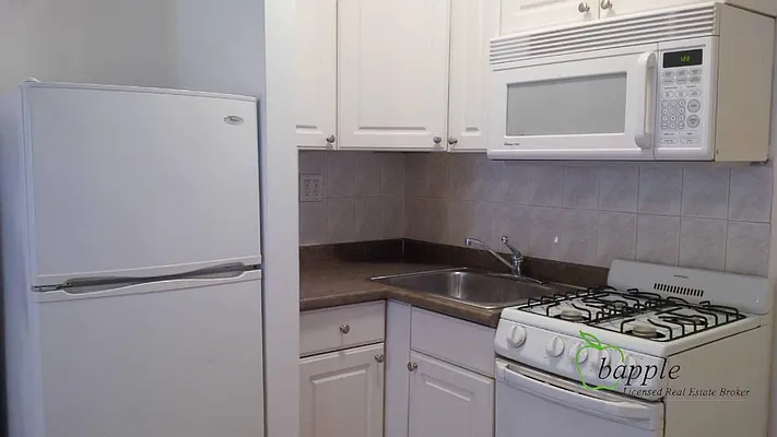 Rented by Bapple | media 12