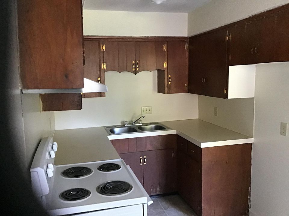 2nd image of 412 N 4th St APT 2