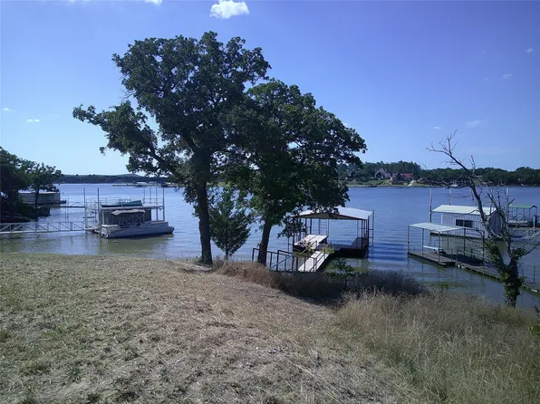 6 Songbird Ln, Bowie, TX 76230