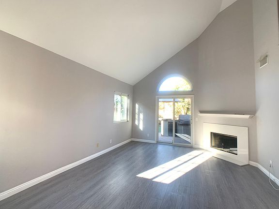 2nd image of 10566 Rancho Carmel Dr