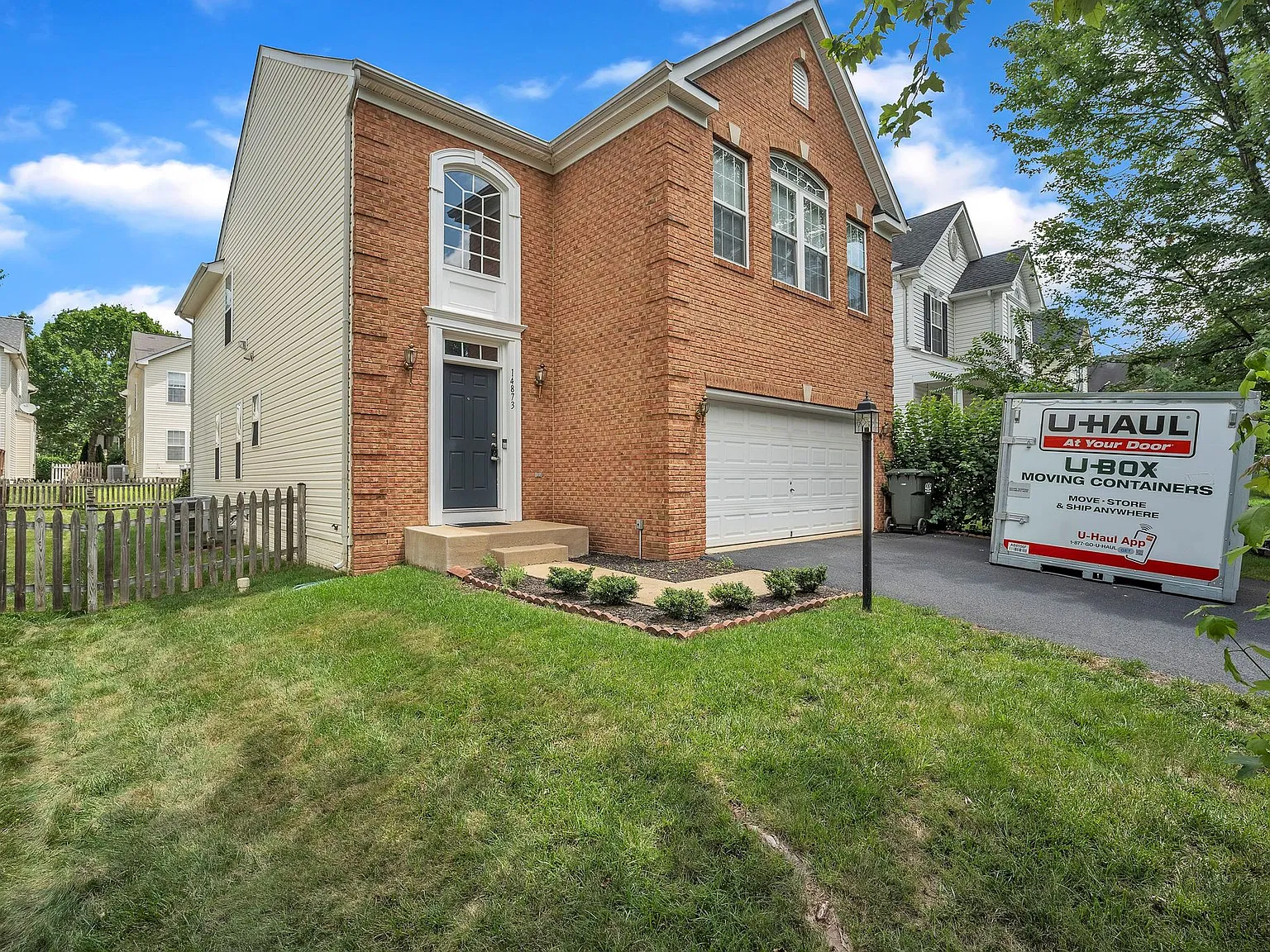 4 bed, 3780 sqft, $4,200 — Photo 2