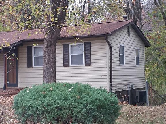 3rd image of 4218 Bordeaux Dr