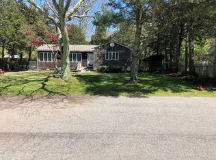 8 Parkway Dr, Sag Harbor, NY 11963