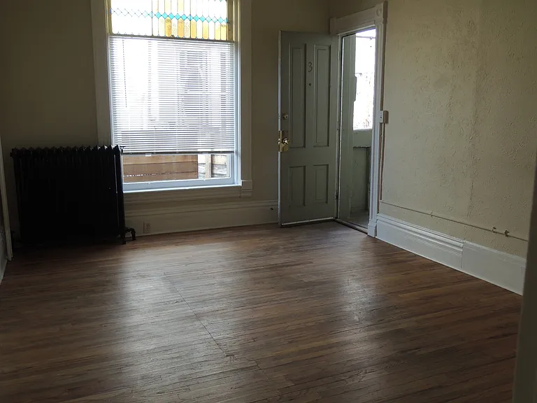 1639 N Ogden St #3 — Photo 3