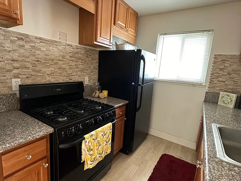 6201 Carlow Dr #4 — Photo 22