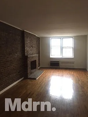 Rented by Mdrn Residential | media 5