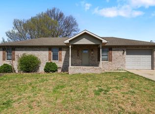 928 Eastview Dr, Madisonville, KY 42431