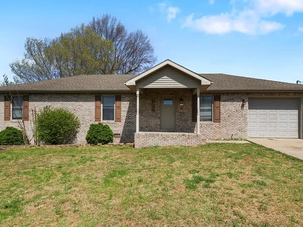 928 Eastview Dr, Madisonville, KY 42431