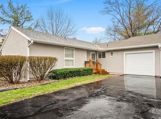 12786 W 108th Ter, Overland Park, KS 66210