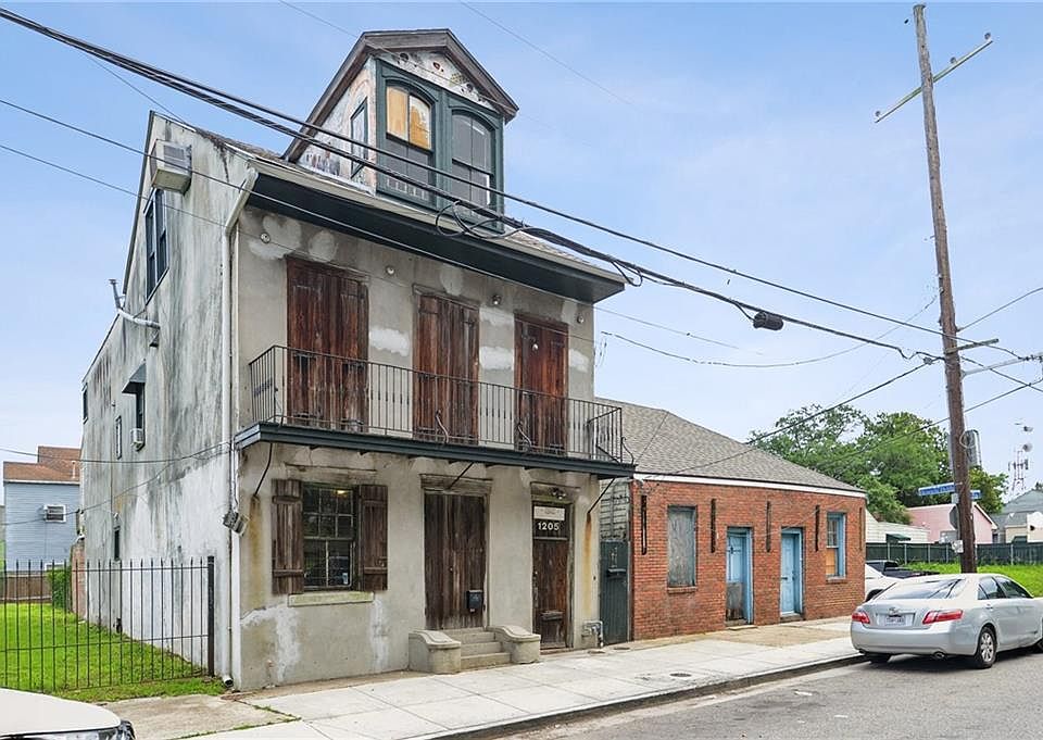 1st image of 1201 Saint Philip St #5
