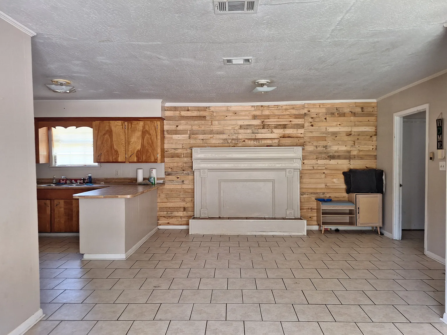 3 bed, 1500 sqft, $1,200 — Photo 3