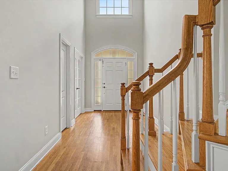 308 Millsfield Dr — Photo 10