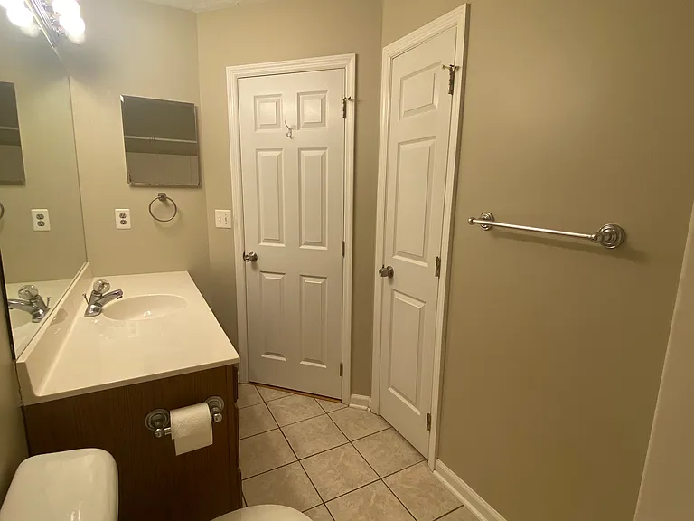 4818 Katia Ln — Photo 22