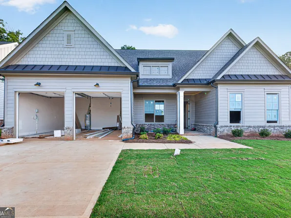 371 Lake Vista Dr, Statham, GA 30666