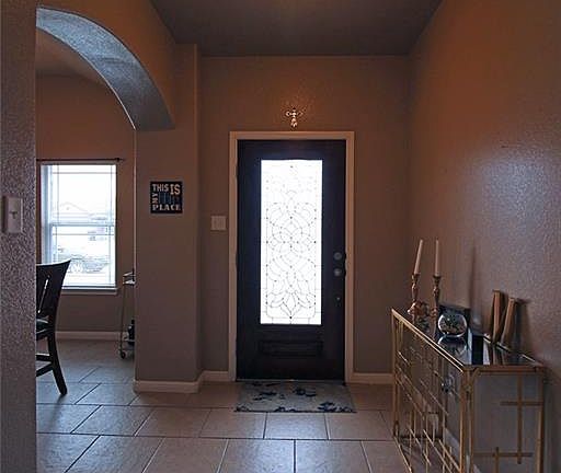 5th image of 609 W Vega Ln