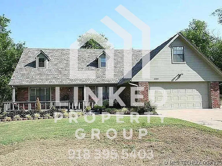 22105 E 67th St S — Photo 1