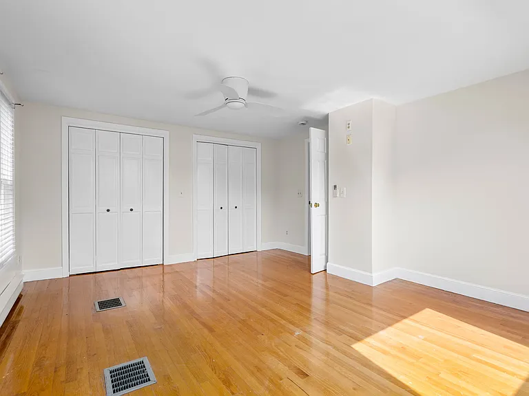 2 Wentzell Ave — Photo 4