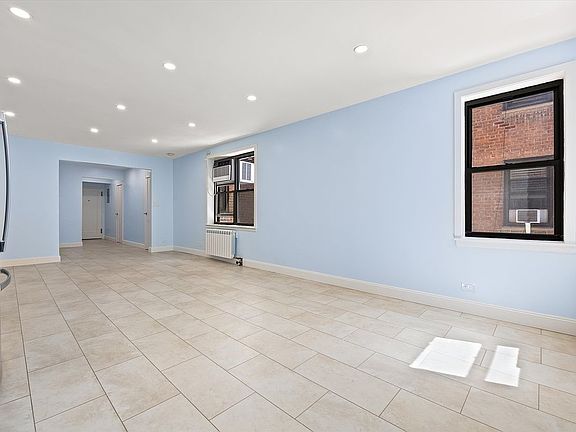 3rd image of 25 Indian Rd APT 2A
