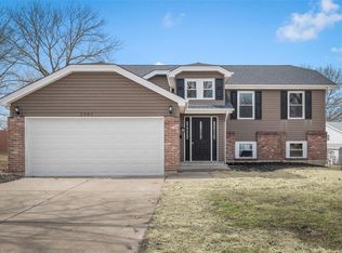 2385 Derhake Rd, Florissant, MO 63033