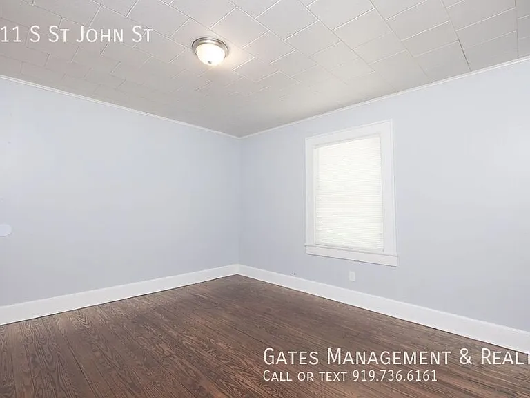 411 S Saint John St — Photo 13