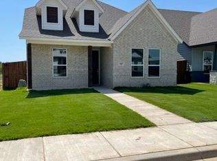 717 The Cottages Dr, Godley, TX 76044