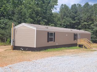 238 Freeman Cir, Colbert, GA 30628