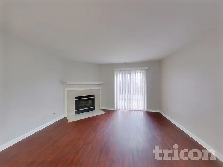 7850 Harshaw Dr — Photo 2