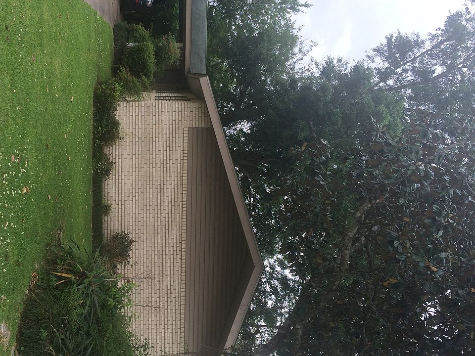 2nd image of 115 Brockton Dr