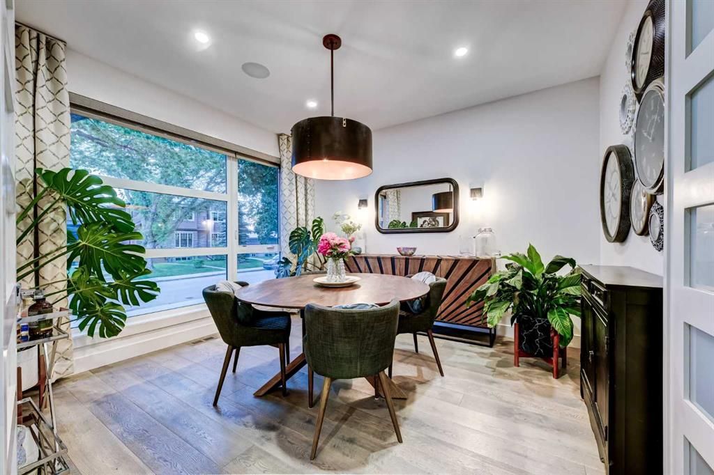 619 E 36th St SW, Calgary, AB - View 4