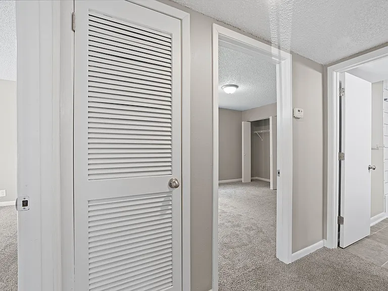 Autumn Ridge Apartment Community — Photo 43