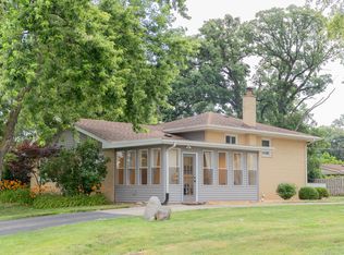 7331 Southwest Hwy, Worth, IL