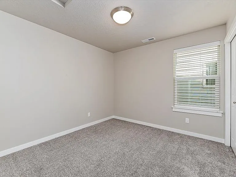 3093 N Summermoon Ave — Photo 17