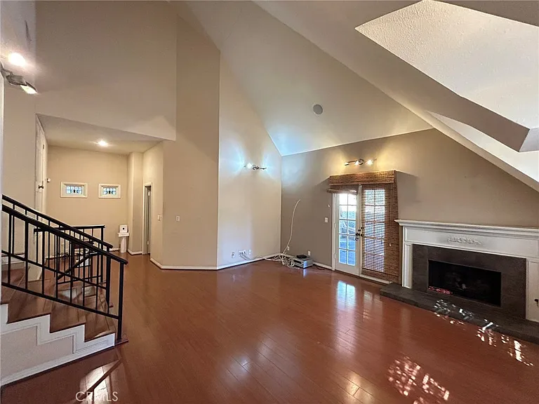300 S Timken Rd — Photo 24