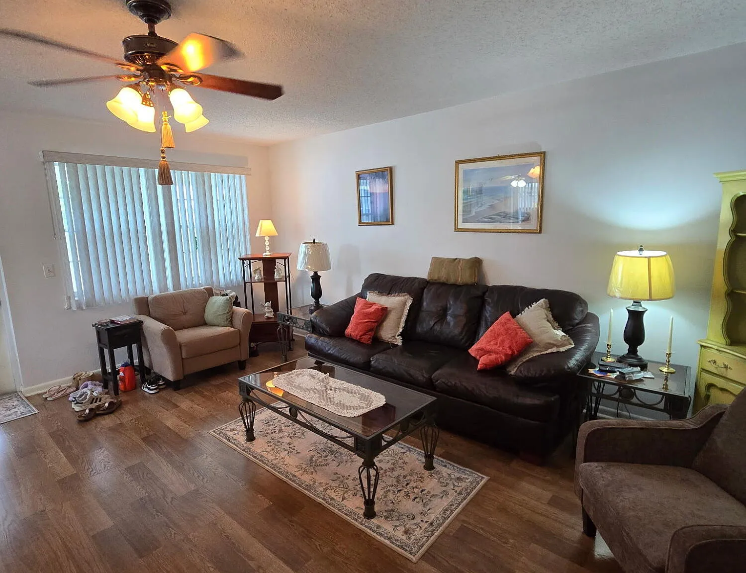 2 bed, 1.5 bath, 820 sqft, $3,000 — Photo 2