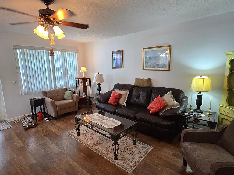 357 Markham Ct #357-P — Photo 2