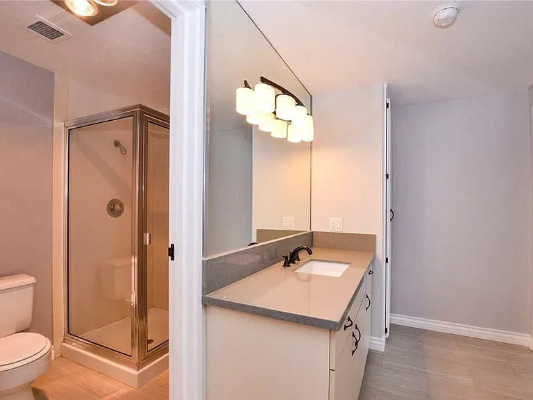 700 E Ocean Blvd #604 — Photo 7