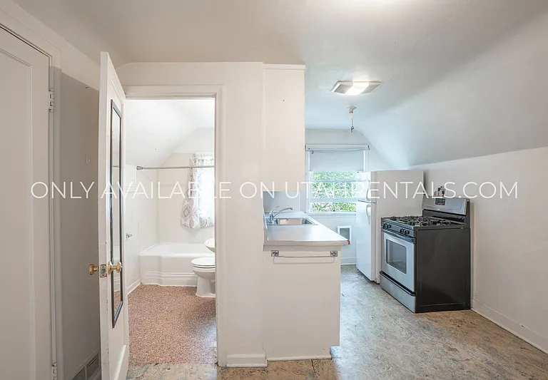 167 N 100th St E #A — Photo 9