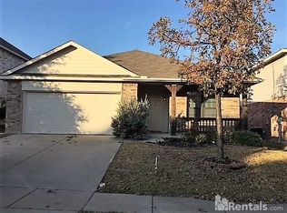 10724 Bluestone Rd, Fort Worth, TX 76108