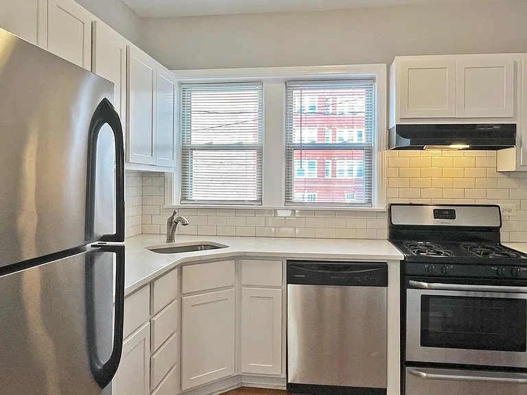 710-712 N. Austin Blvd. Oak Park, IL 60302 — Photo 2