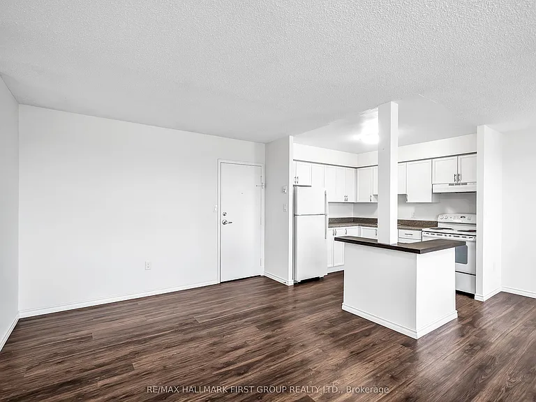 145 Liberty St S #703 — Photo 6