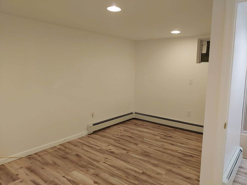 1st image of 4 Catherine St