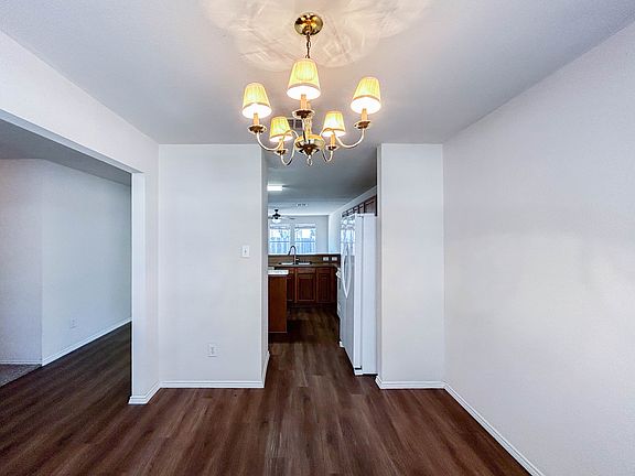 5th image of 2205 Northway House