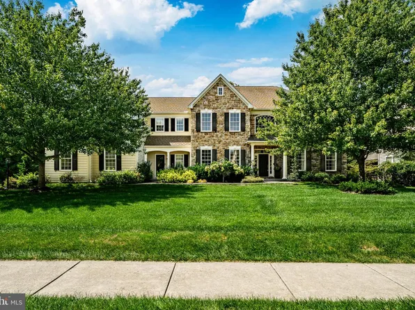 1526 High Country Rd, Downingtown, PA 19335