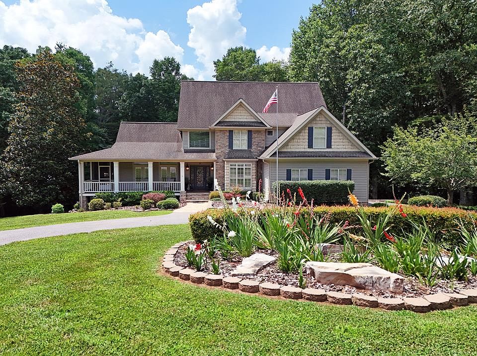 1st image of 371 Coosa Way